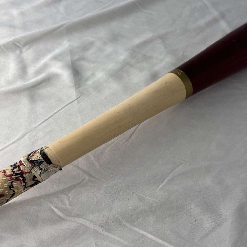 Marucci Youth Baseball Bat AM22 Handcrafted Wood Pro Model 30.5” 26 Oz Red Beige - Picture 8 of 10